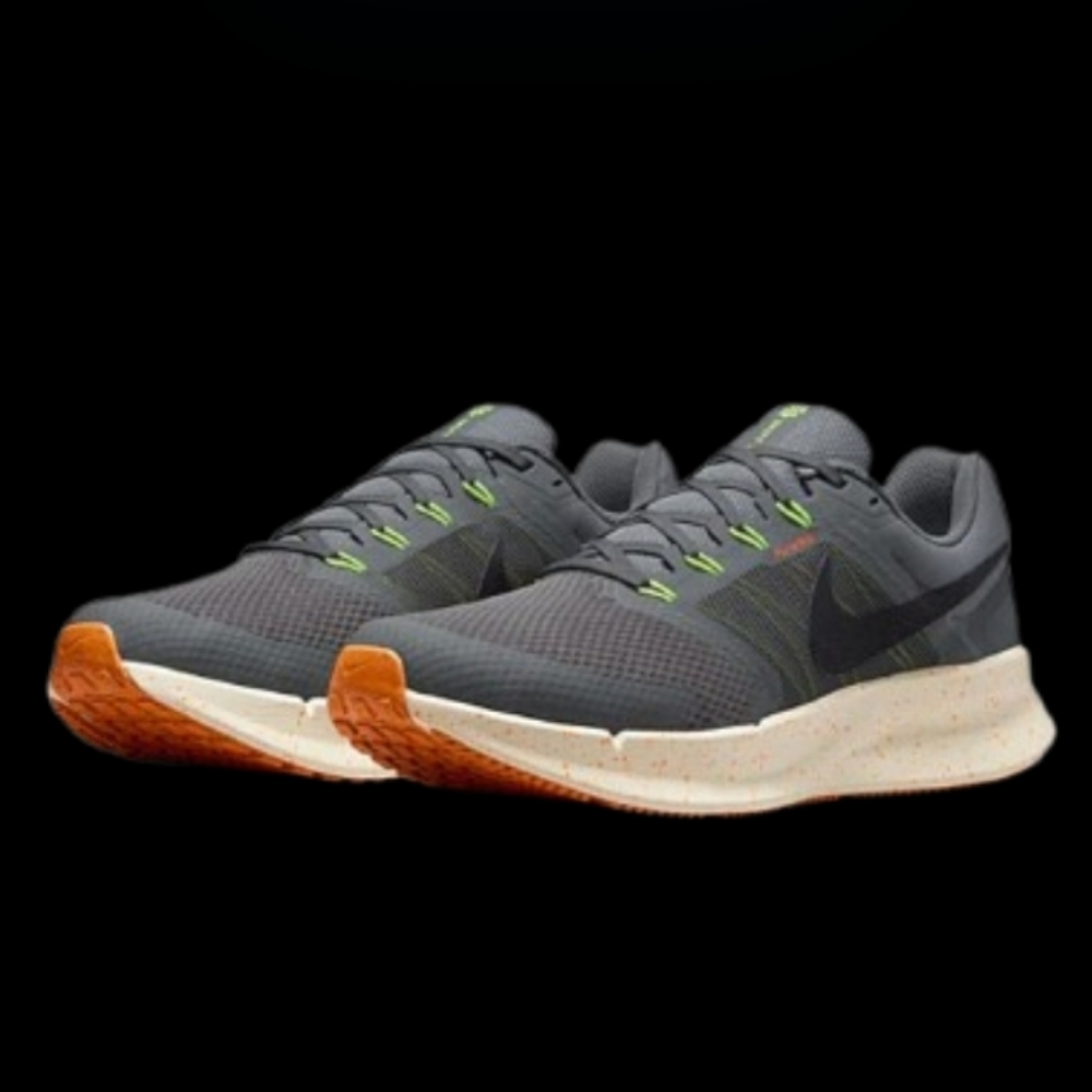 Nike Run Swift 3 Mens Size 9 Iron Grey Black Orange Volt